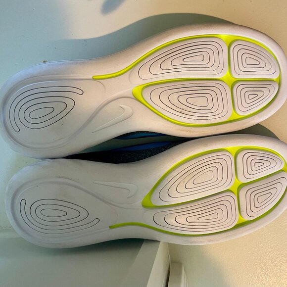 Men's Nike Lunarglide 8 Sneakers Grey w/Blue Logo - Picture 4 of 5